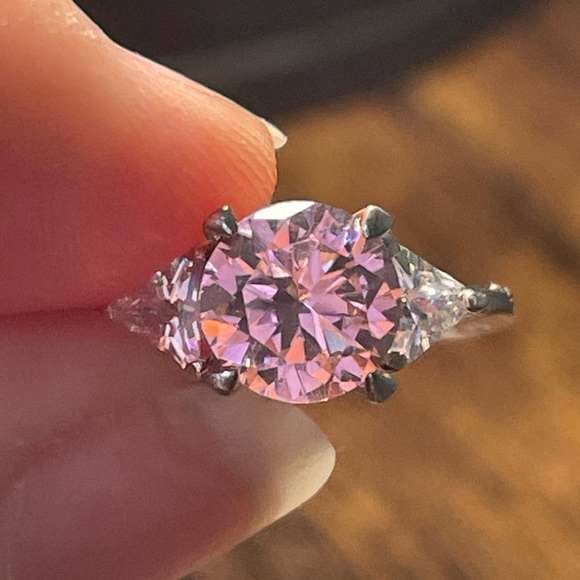 925 Sterling Silver Pink and White Crystal Ring Size 7 - Picture 3 of 5